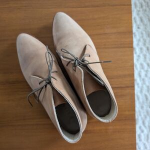 Nisolo Isa Boot in Sand